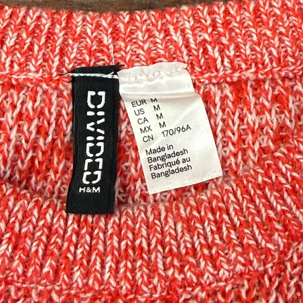 H&M Divided Red White Marled Knit Sweater Vest Sleeveless Crew Neck Medium